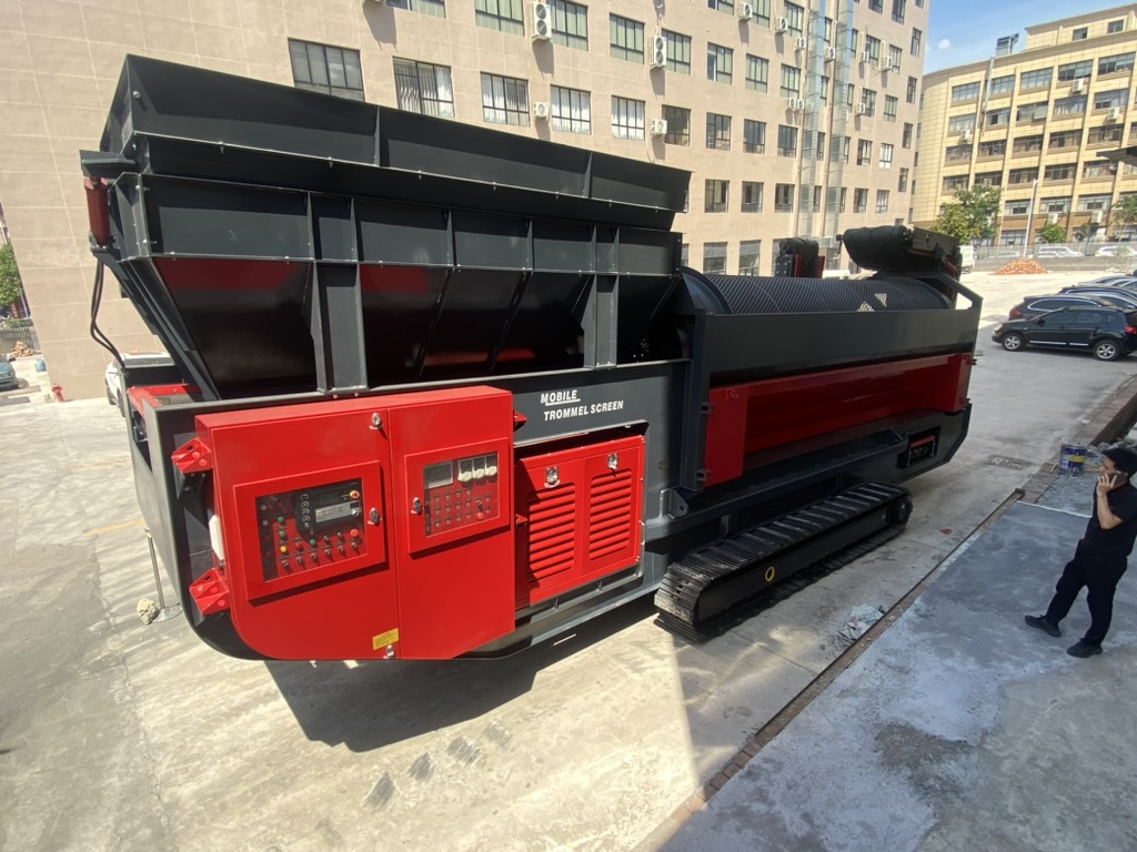Mobile Trommel screen